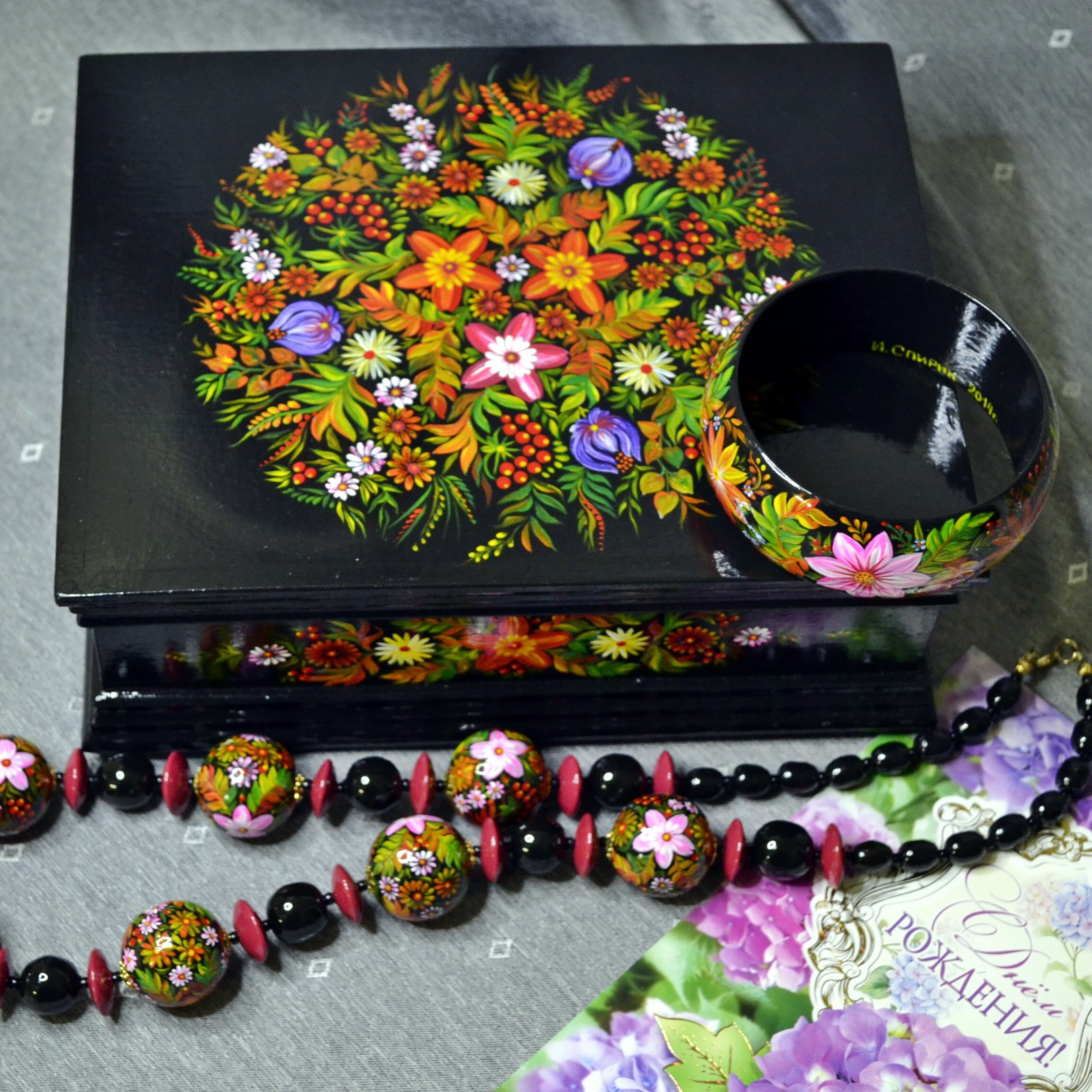 Gorodets painting wooden bracelet Gorodets painting wooden bracelet
